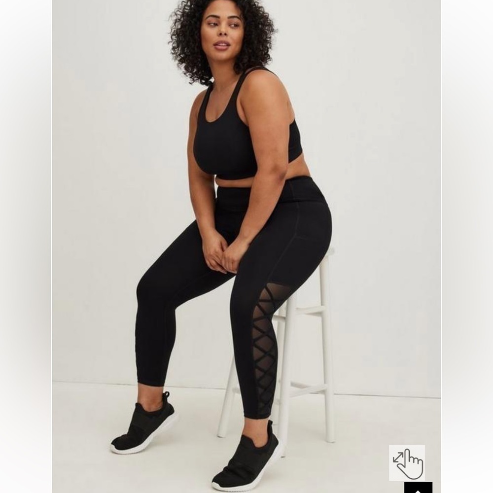 Torrid SZ 3x Performance Core Crop Mesh Lattice Inset Active Legging